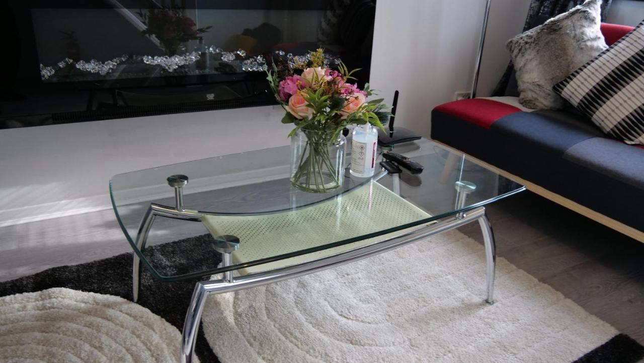Milton Keynes Luxury Short Stay House With Wifi And Free Parking Wolverton  Luaran gambar