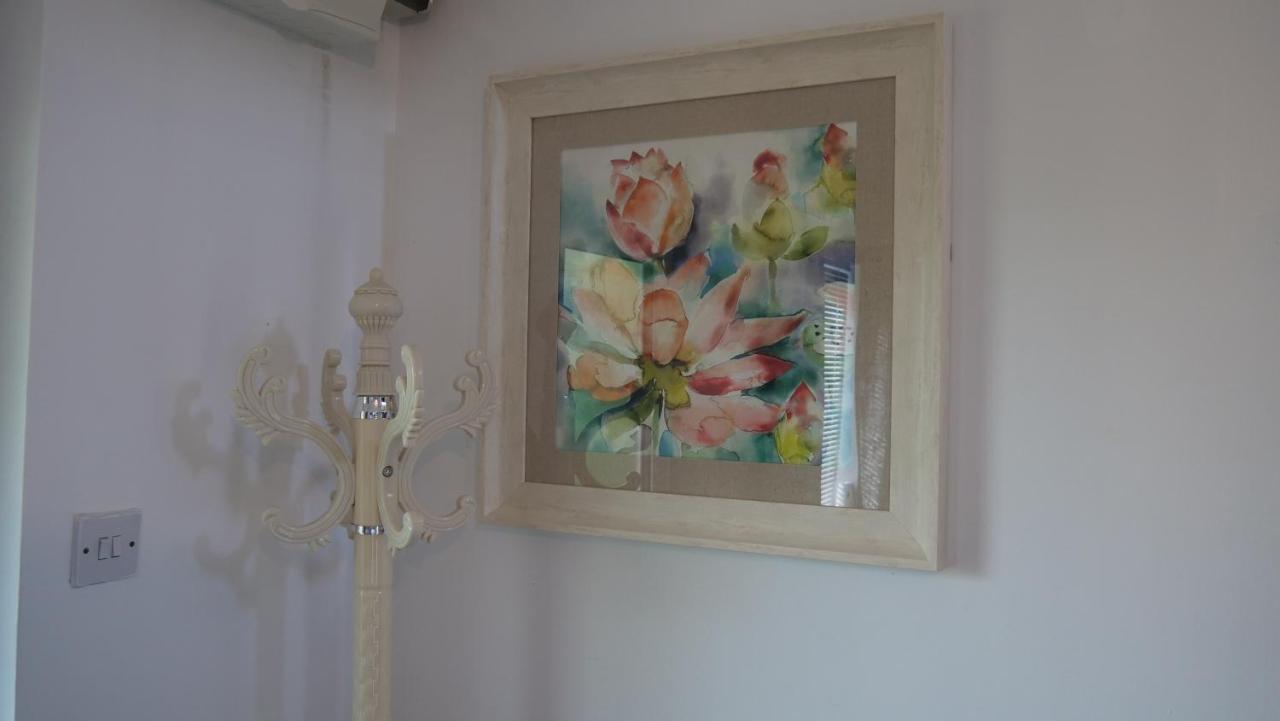 Milton Keynes Luxury Short Stay House With Wifi And Free Parking Wolverton  Luaran gambar