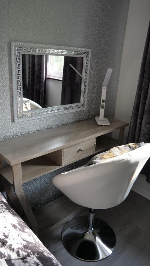 Milton Keynes Luxury Short Stay House With Wifi And Free Parking Wolverton  Luaran gambar